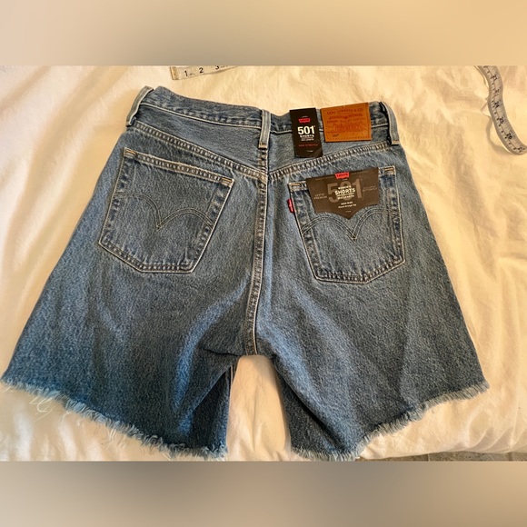 Levi’s Premium Mid Length 501 Jean Shorts - Picture 7 of 9